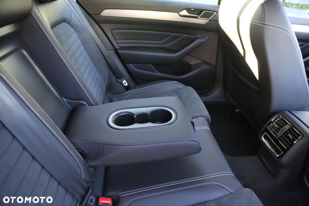 Volkswagen Passat 1.5 TSI OPF DSG Elegance - 31