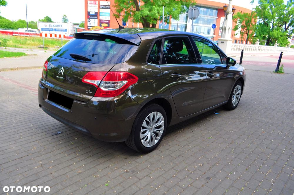 Citroën C4 VTi 120 Attraction - 4