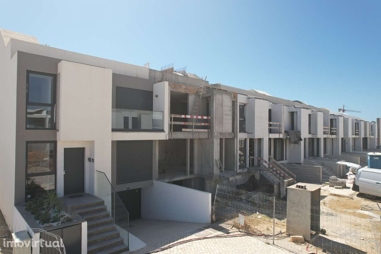 Moradia Banda - Tipologia V3+1 com piscina | Terraços de S. Francisco - Grande imagem: 2/28