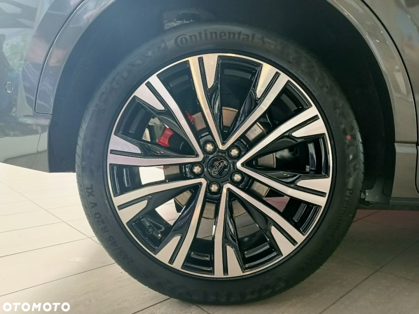 Ford Kuga - 13