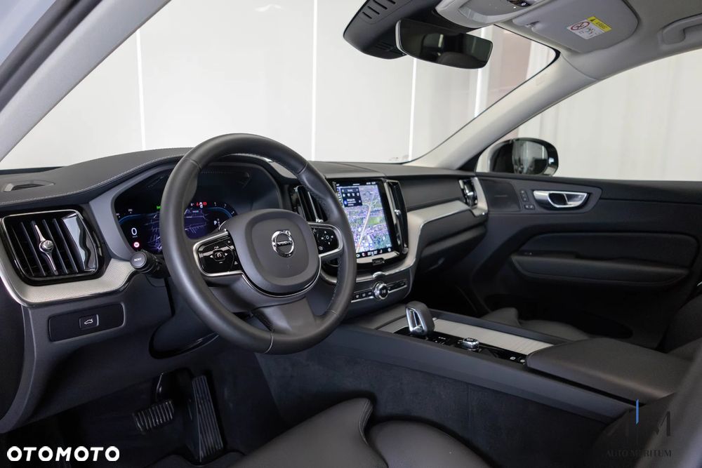 Volvo XC 60 B4 D AWD Ultimate Dark - 14