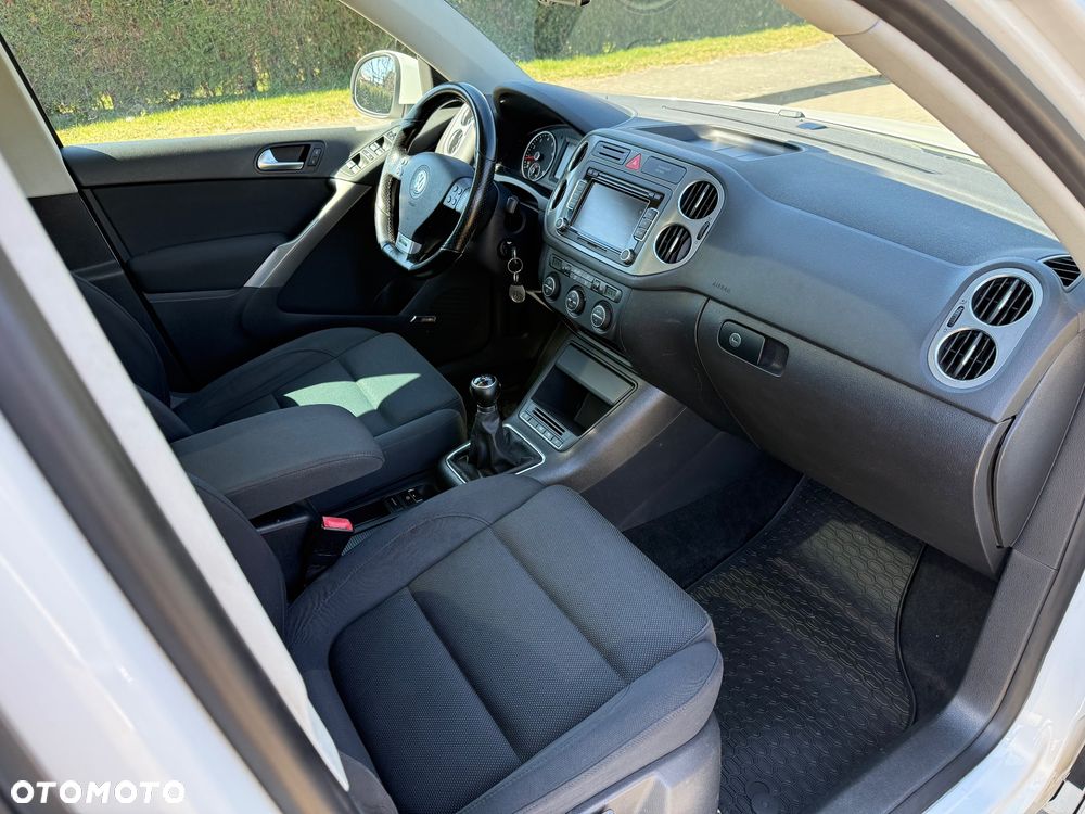 Volkswagen Tiguan 1.4 TSI BlueMot Sport&Style - 8