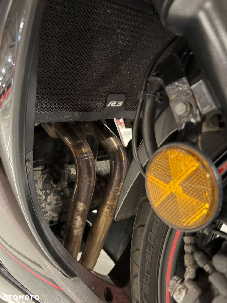 Yamaha R3 - 13
