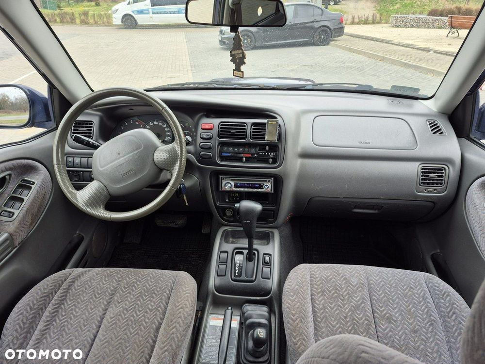 Suzuki Grand Vitara - 10