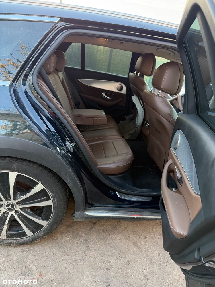 Mercedes-Benz Klasa E 220 d 4Matic All-Terrain 9G-TRONIC Avantgarde - 20