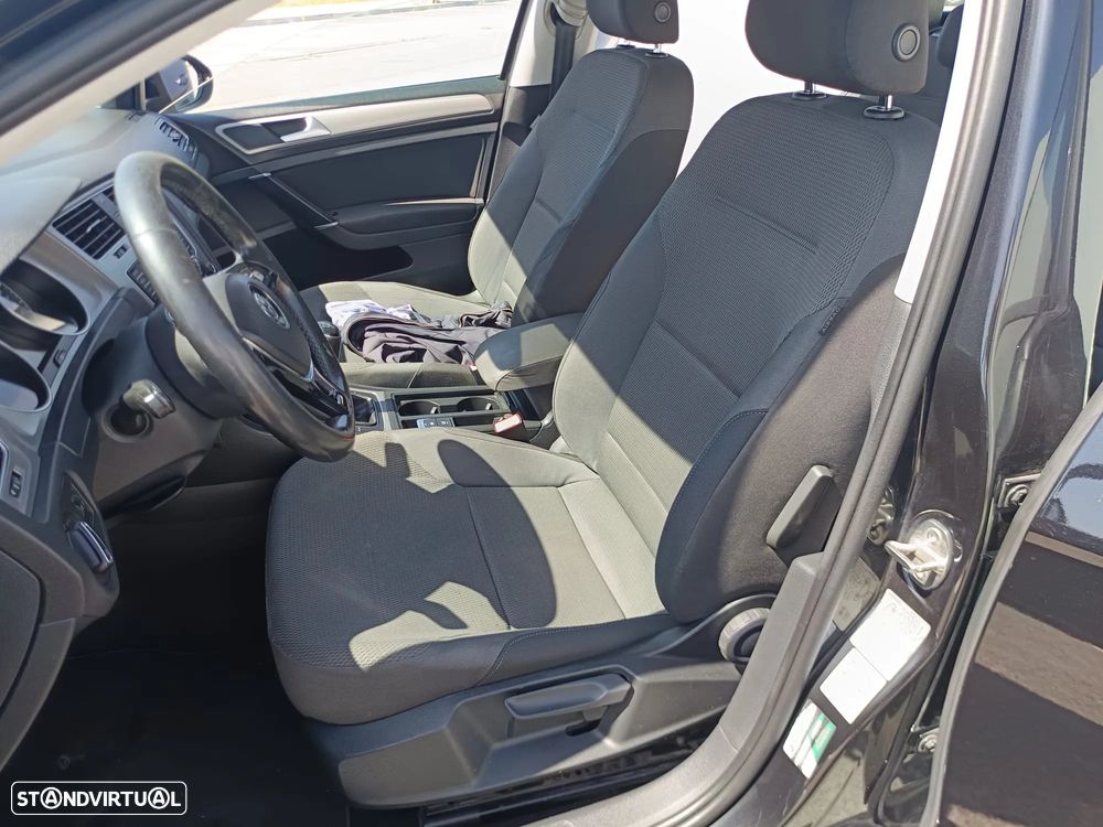 VW Golf Variant 1.6 TDi GPS Edition - 19