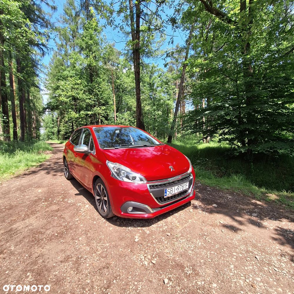 Peugeot 208 PureTech 110 Stop & Start Allure - 24