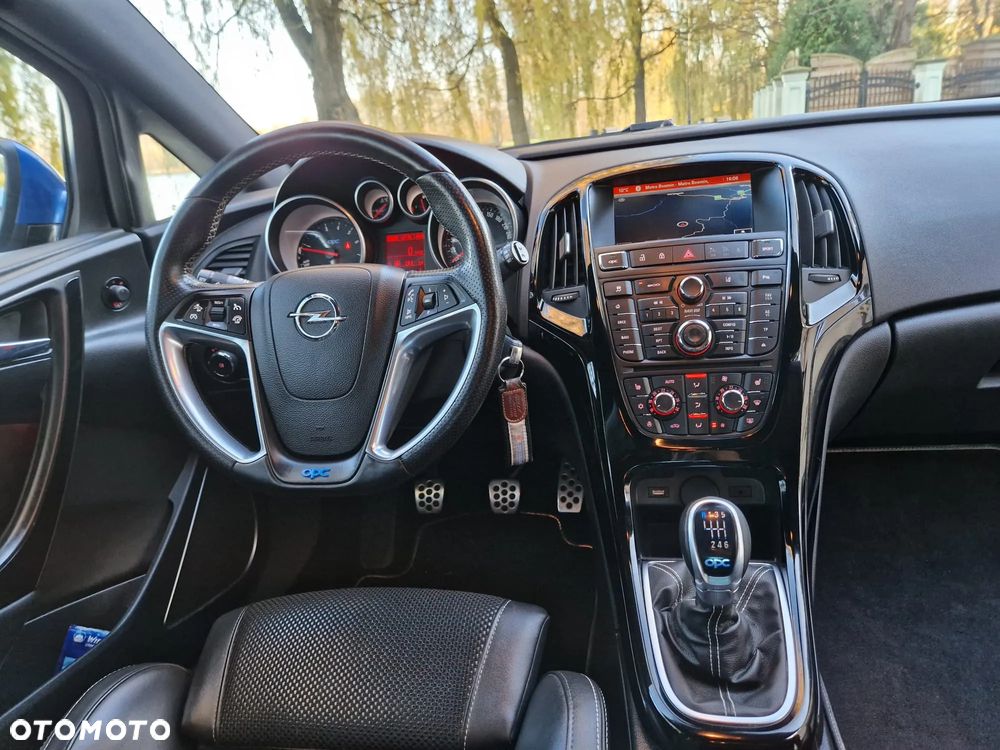 Opel Astra OPC EU6 - 12