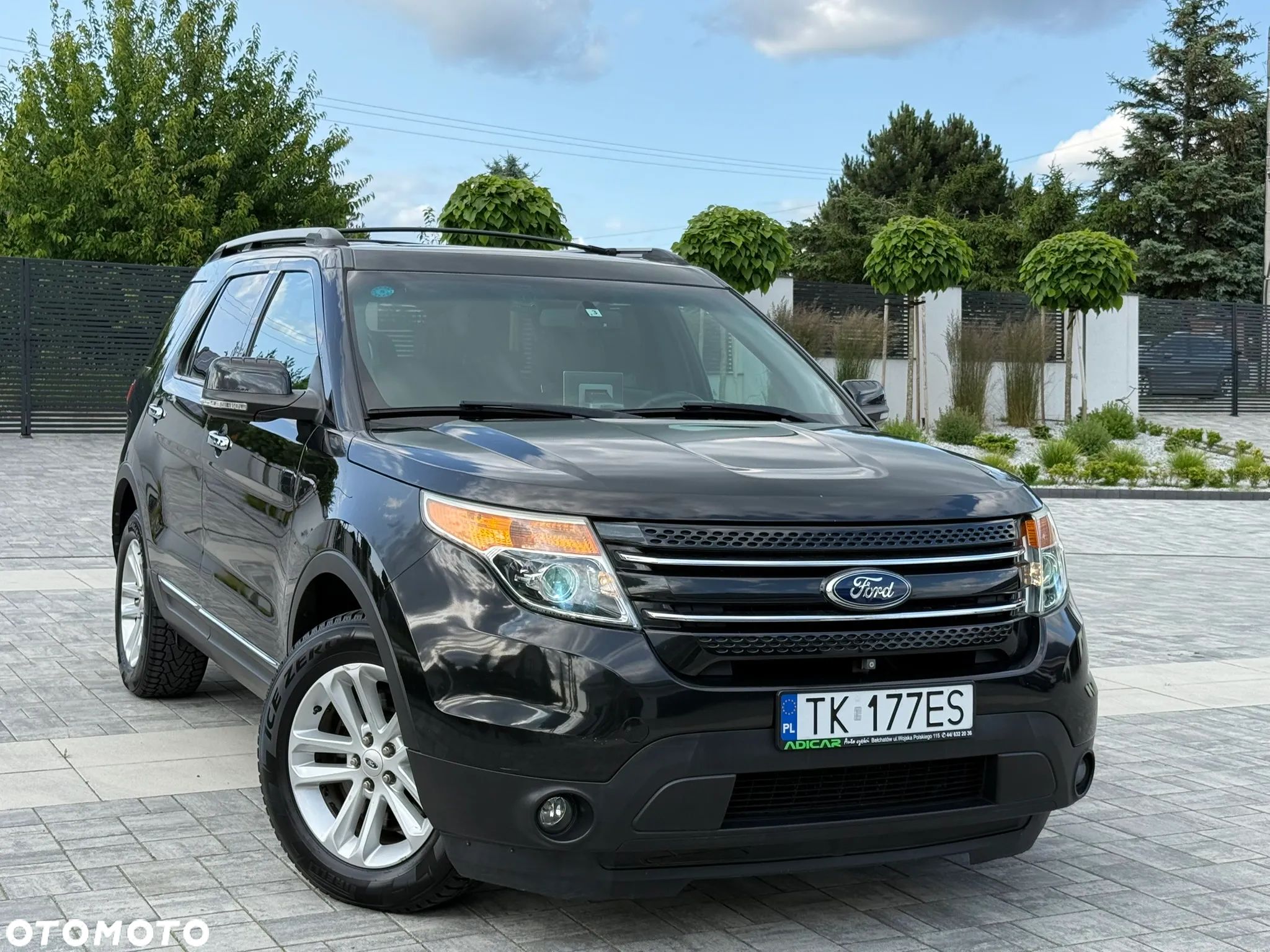 Ford Explorer - 1