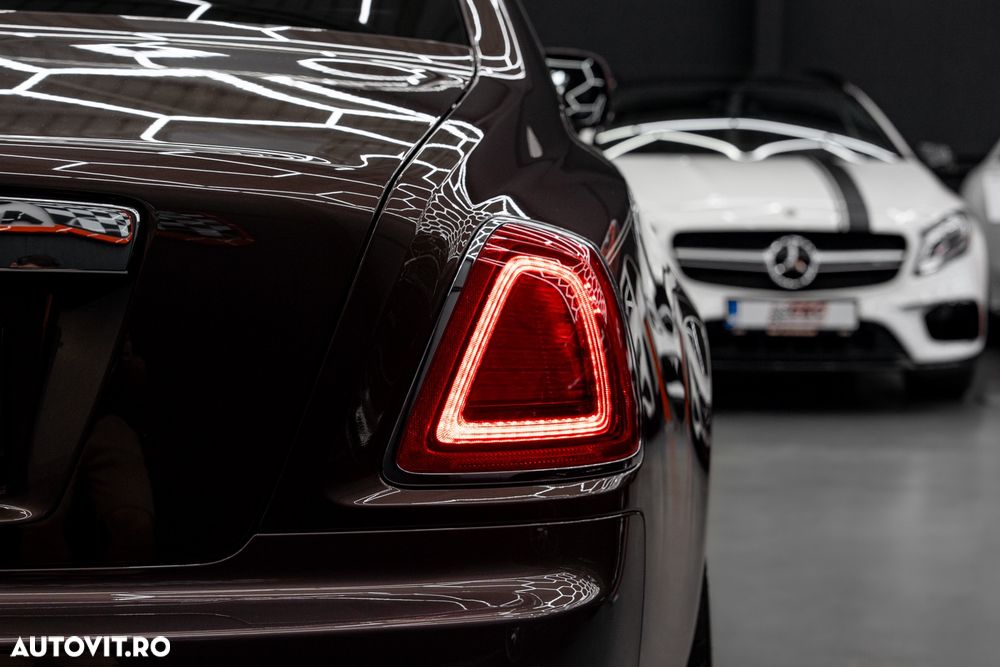 Rolls-Royce Ghost - 6