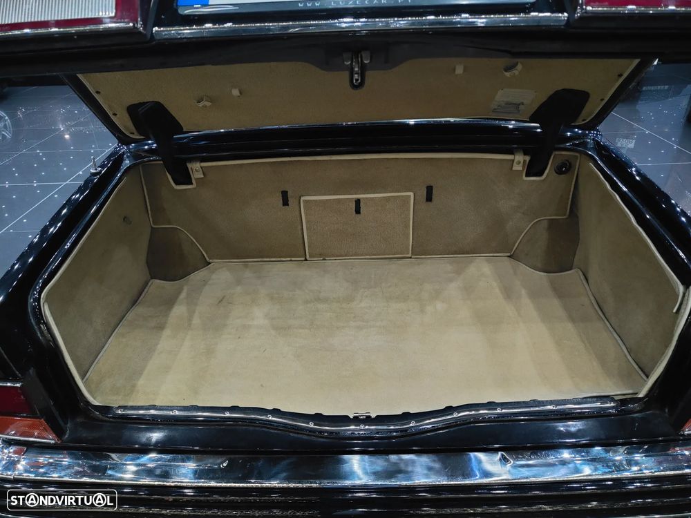 Rolls Royce Silver Spur - 35