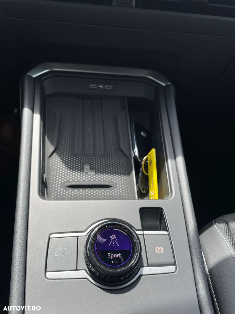 Volkswagen T-Roc 1.5 eTSI 150 CP DSG MHEV R-Line - 25