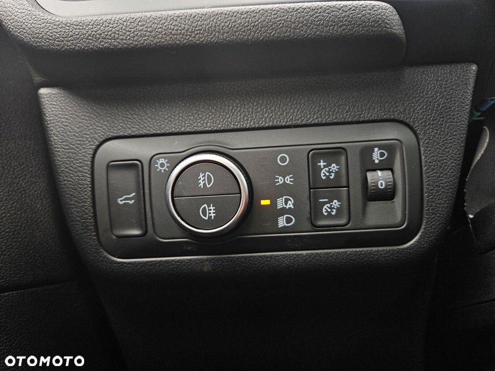Ford Kuga - 20