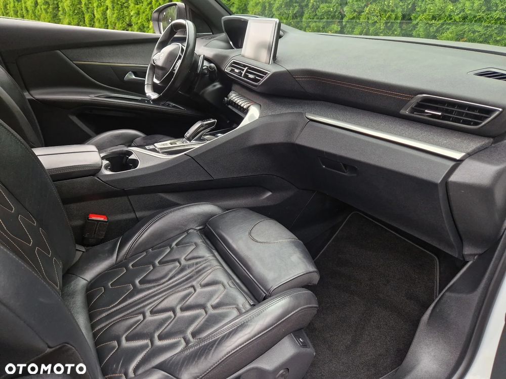 Peugeot 5008 - 19