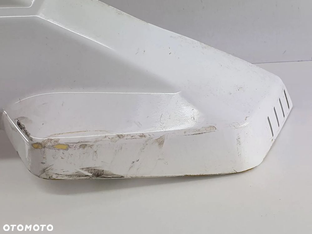 PLUG OWIEWKA DOLNA PRAWA OSLONA PEUGEOT E-VIVACITY - 9