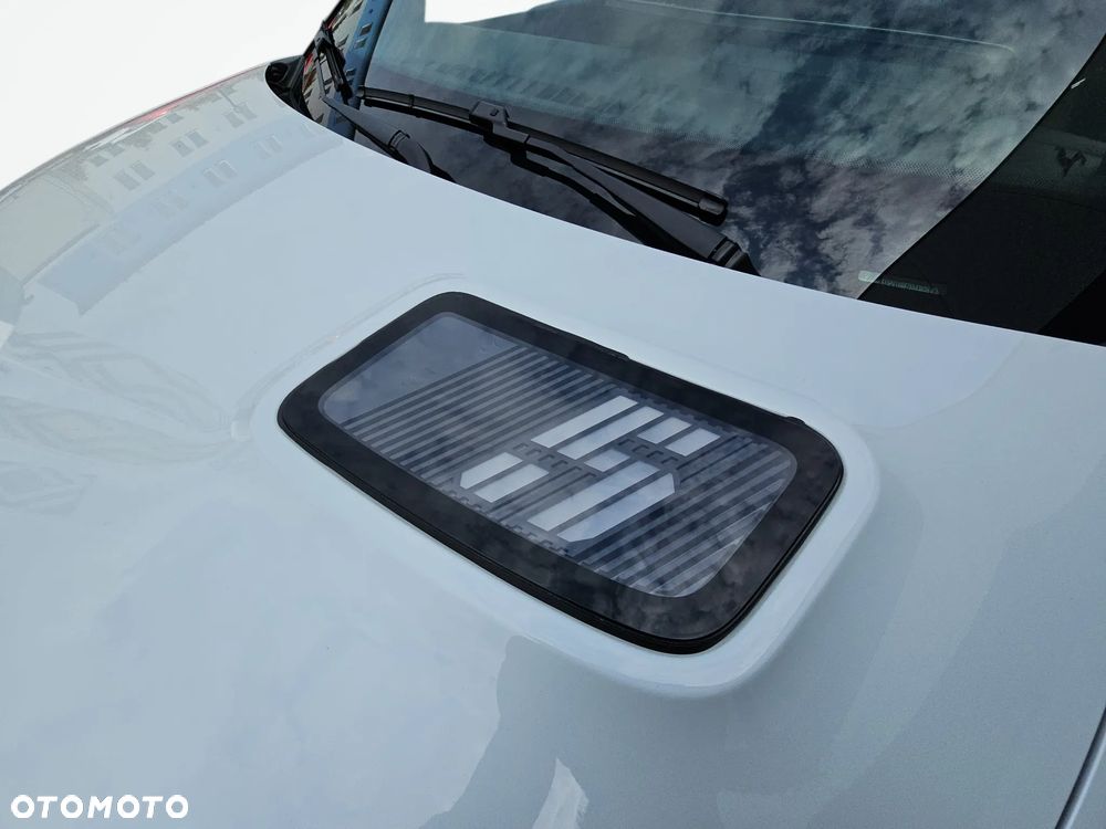 Renault 5 52kWh Comfort Range Techno - 23