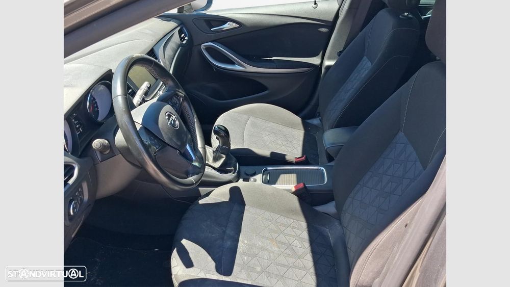 Opel Astra 1.0 120 Anos S/S - 10