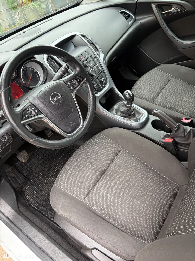 Opel Astra - 8