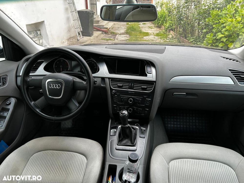 Audi A4 Limuzina 2.0 TDI B8 - 7