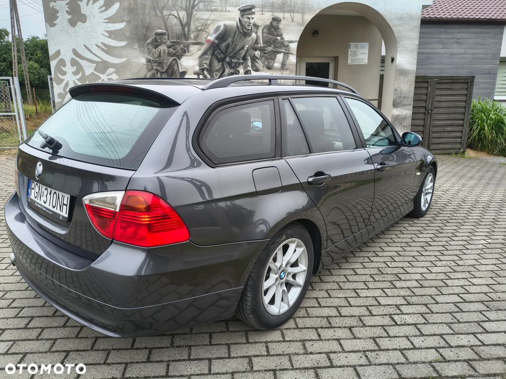 BMW Seria 3 320d DPF - 5