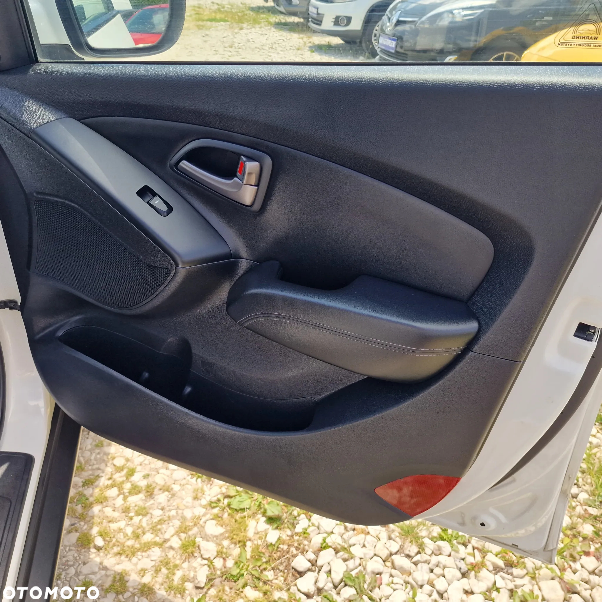 Hyundai ix35 2.0 CRDi 4WD Automatik Fifa World Cup Gold Edition - 14