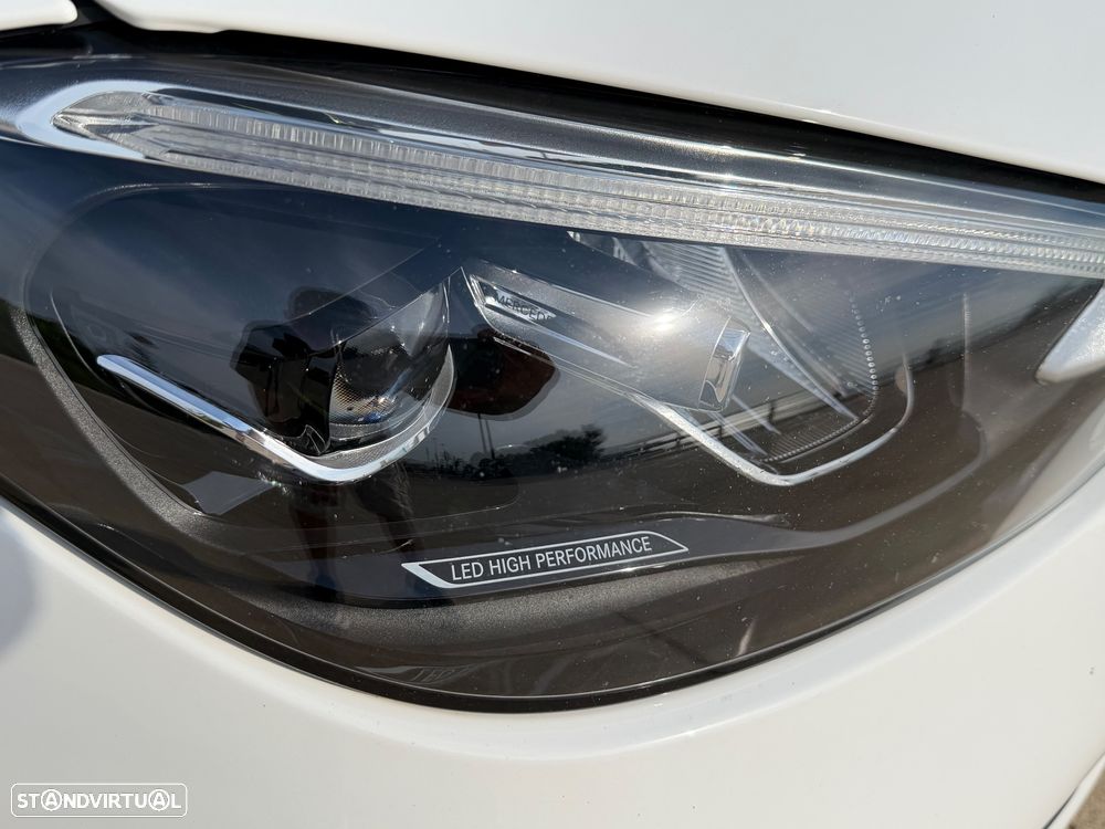 Mercedes-Benz C 300 e AMG Line - 12