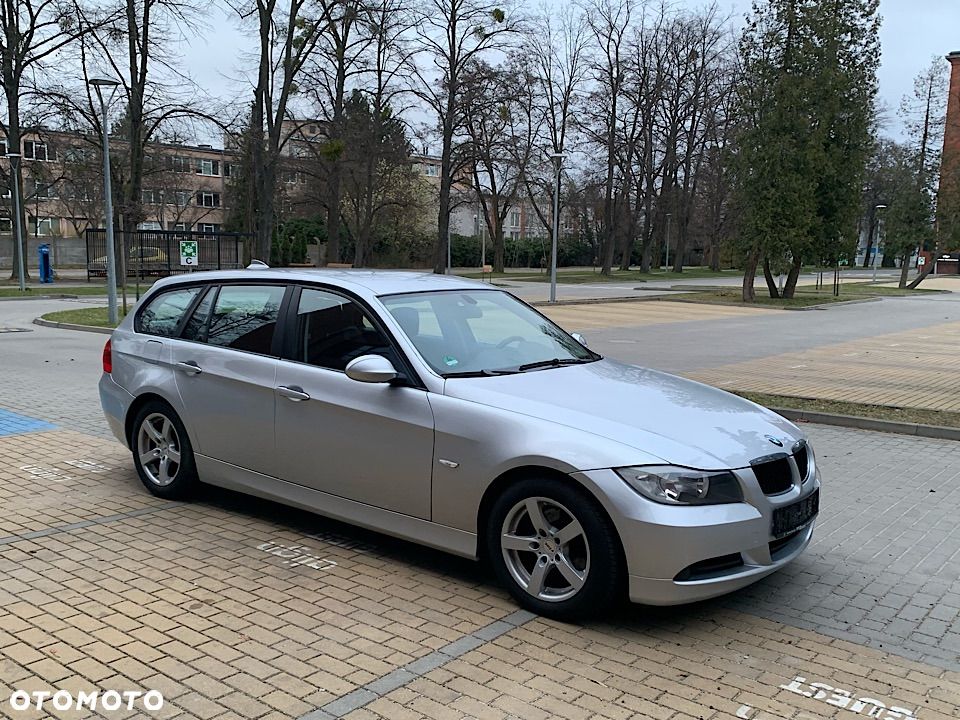 BMW Seria 3 - 25