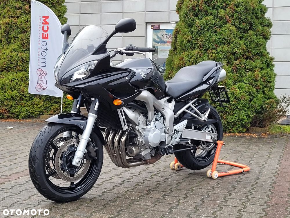 Yamaha FZ6 - 11