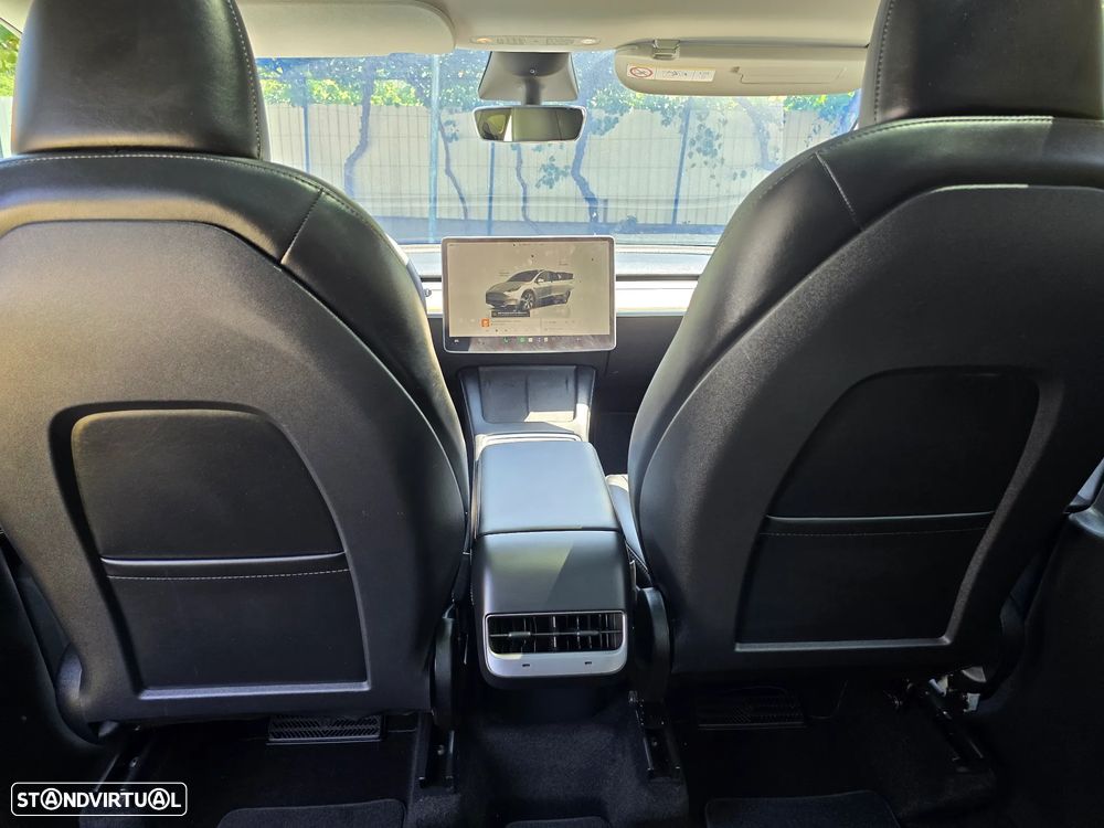 Tesla Model Y RWD - 13