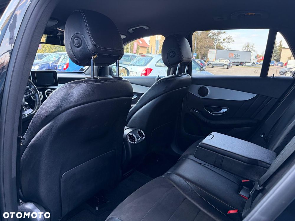 Mercedes-Benz GLC 220 d 4Matic 9G-TRONIC - 26