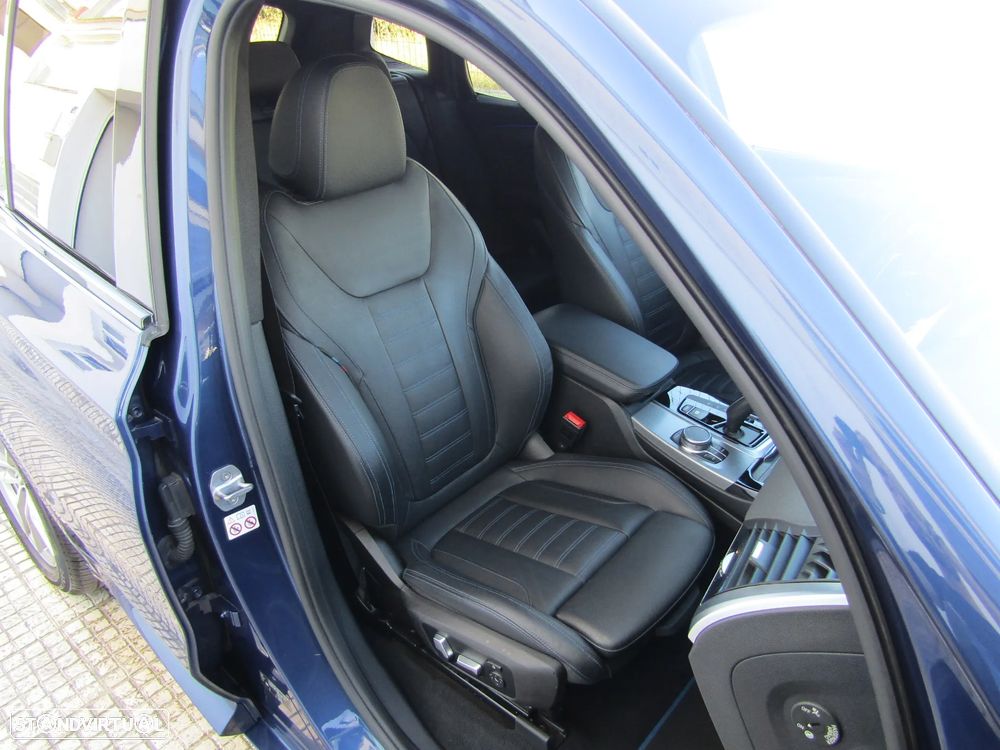 BMW X3 25 d xDrive Pack M - 25