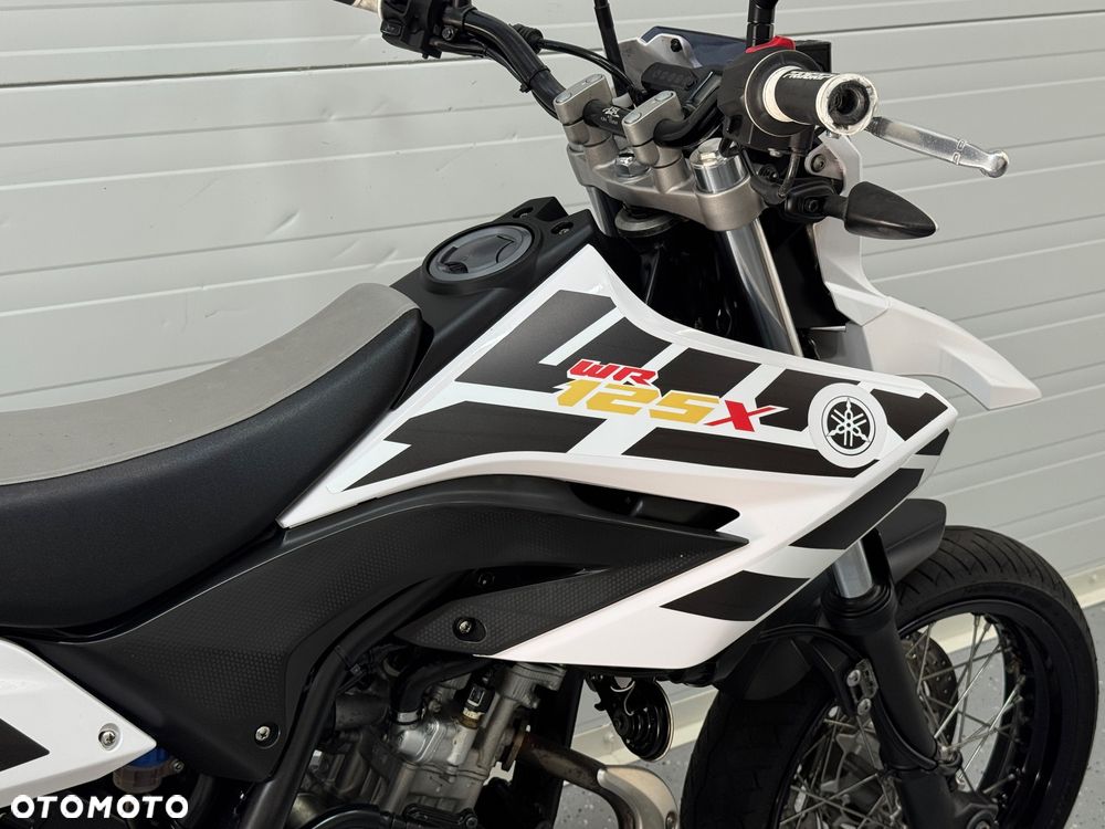 Yamaha WR - 8