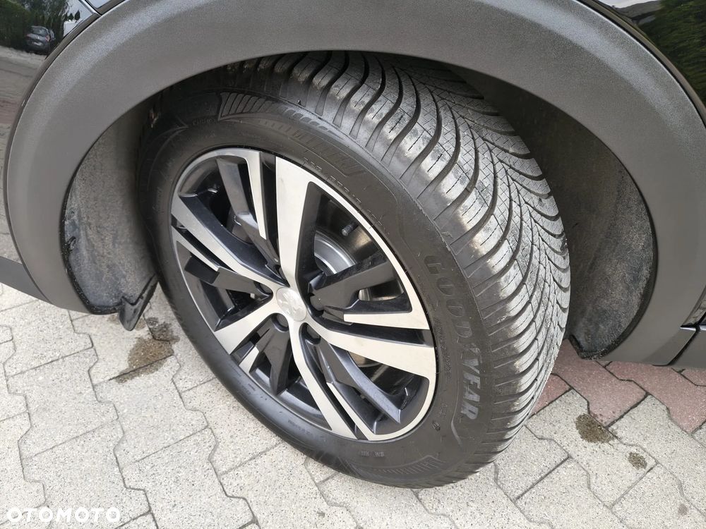 Peugeot 3008 225 e-EAT8 Allure - 39