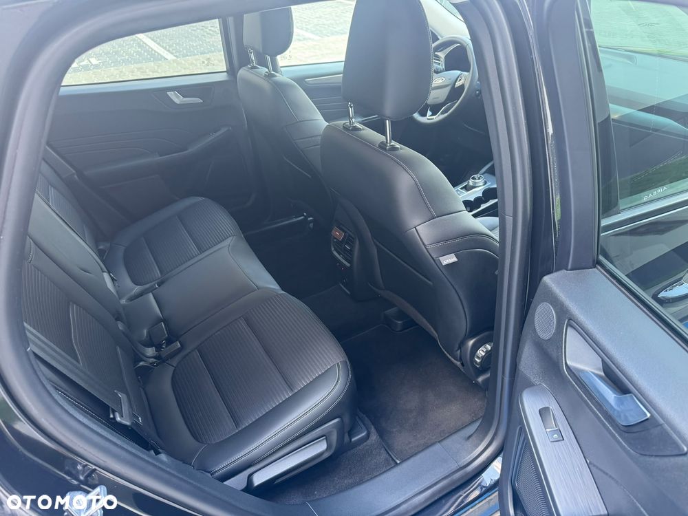 Ford Kuga - 11