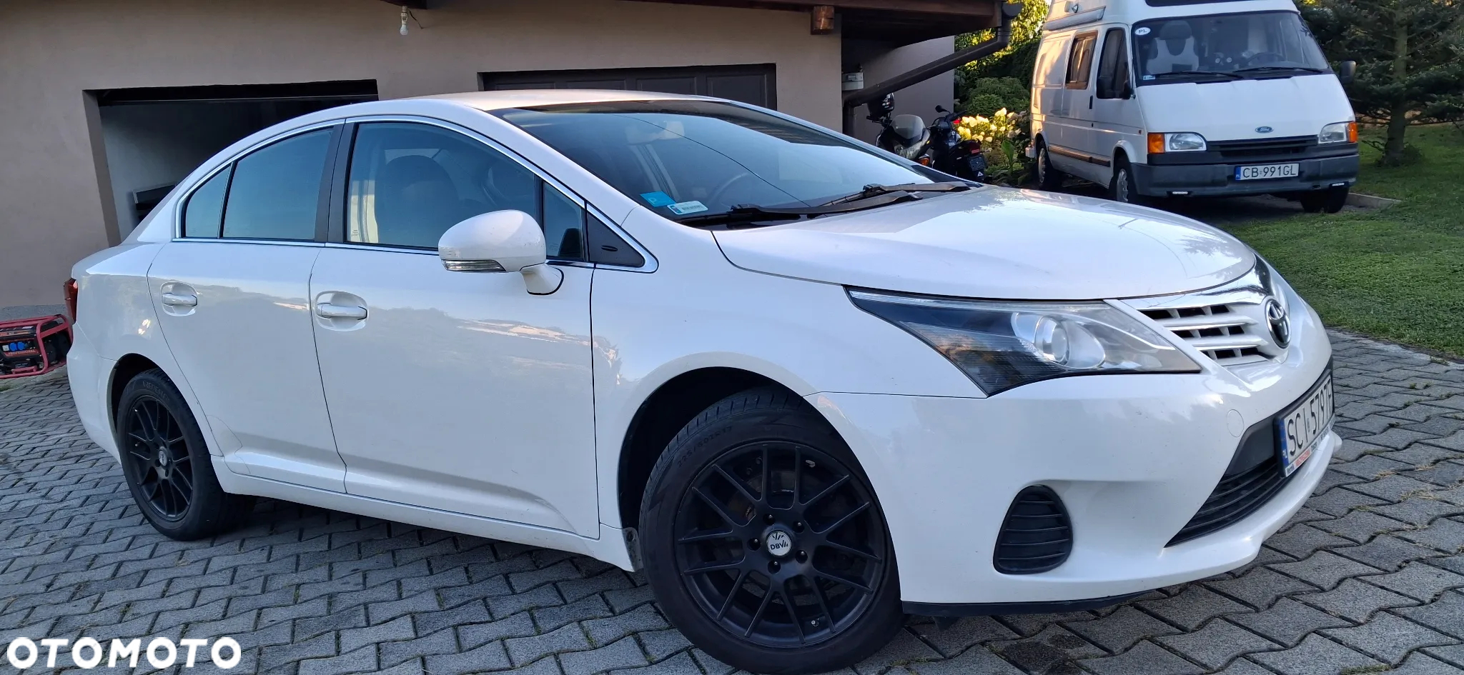 Toyota Avensis 2.0 D-4D Active - 3