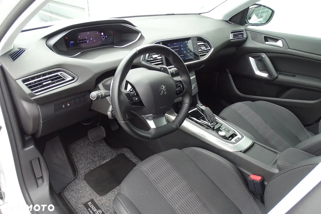 Peugeot 308 1.5 BlueHDi Allure Pack S&S EAT8 - 15