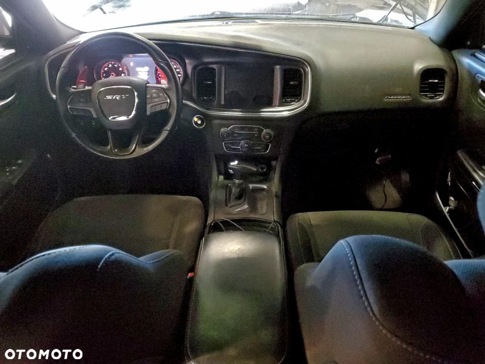 Dodge Charger - 7