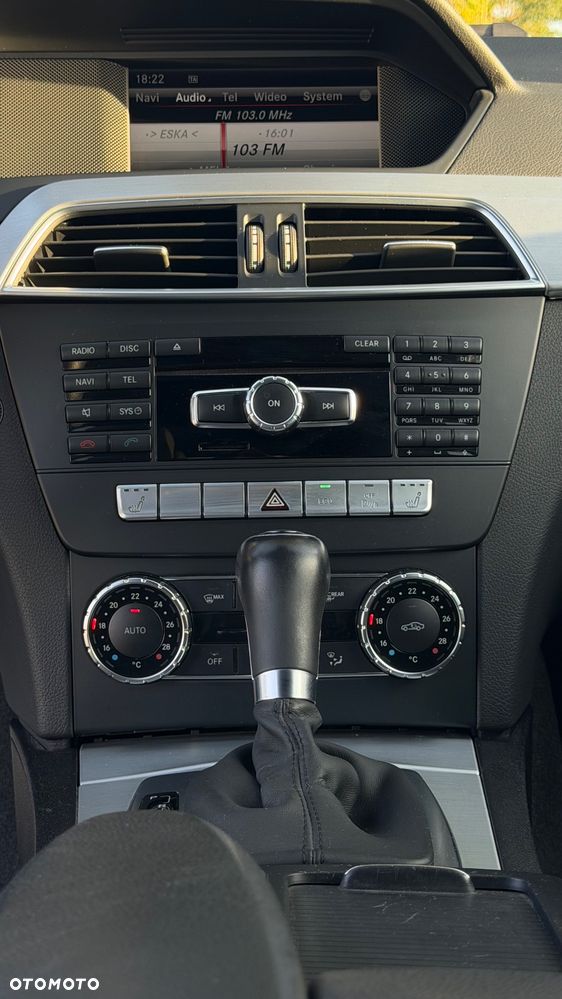 Mercedes-Benz Klasa C 250 CGI BlueEff - 11