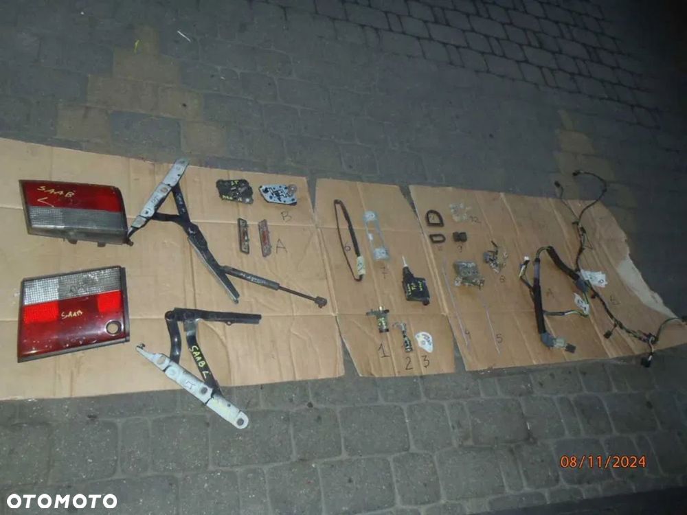 lampa tył tylna zawias wiązka przelotka tylnej klapy saab 900 cabrio - 8