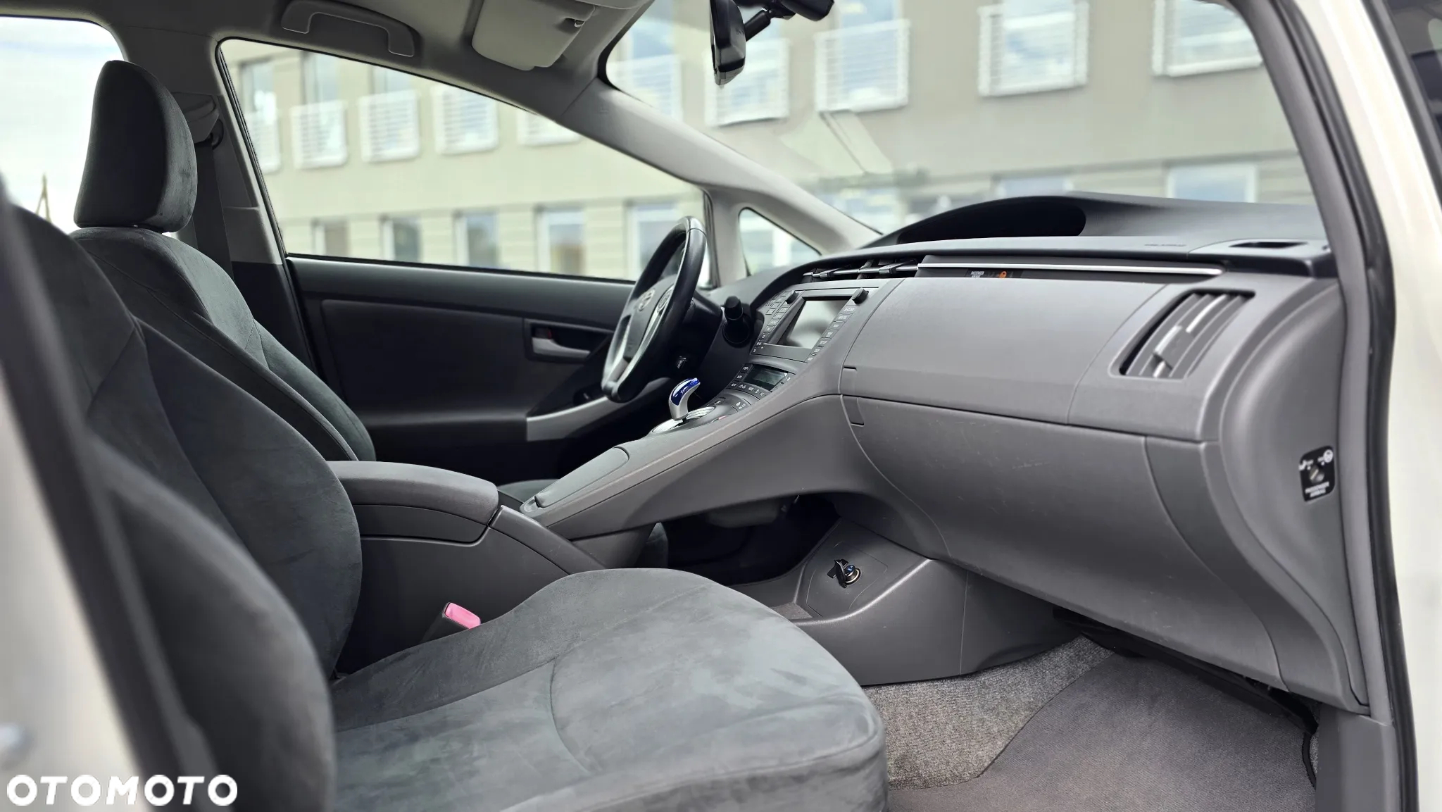 Toyota Prius - 9