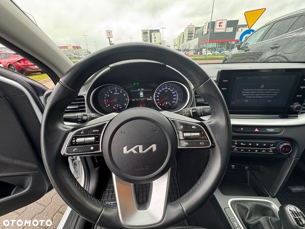 Kia Ceed 1.5 T-GDI M - 16