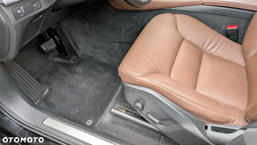Volvo XC 90 D4 FWD Momentum - 23