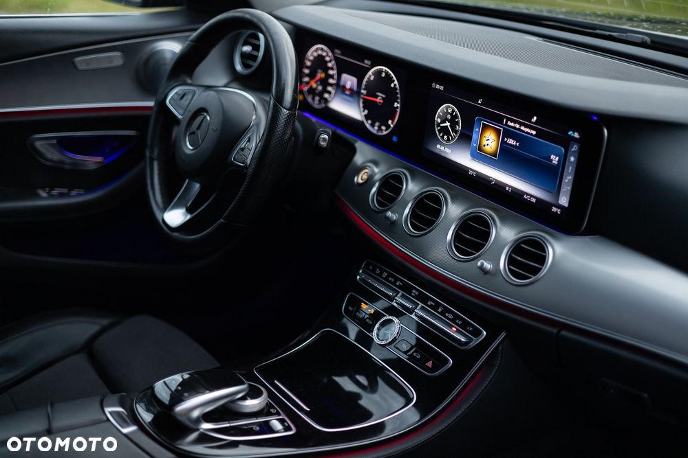 Mercedes-Benz Klasa E 220 d Business Edition 9G-TRONIC - 12