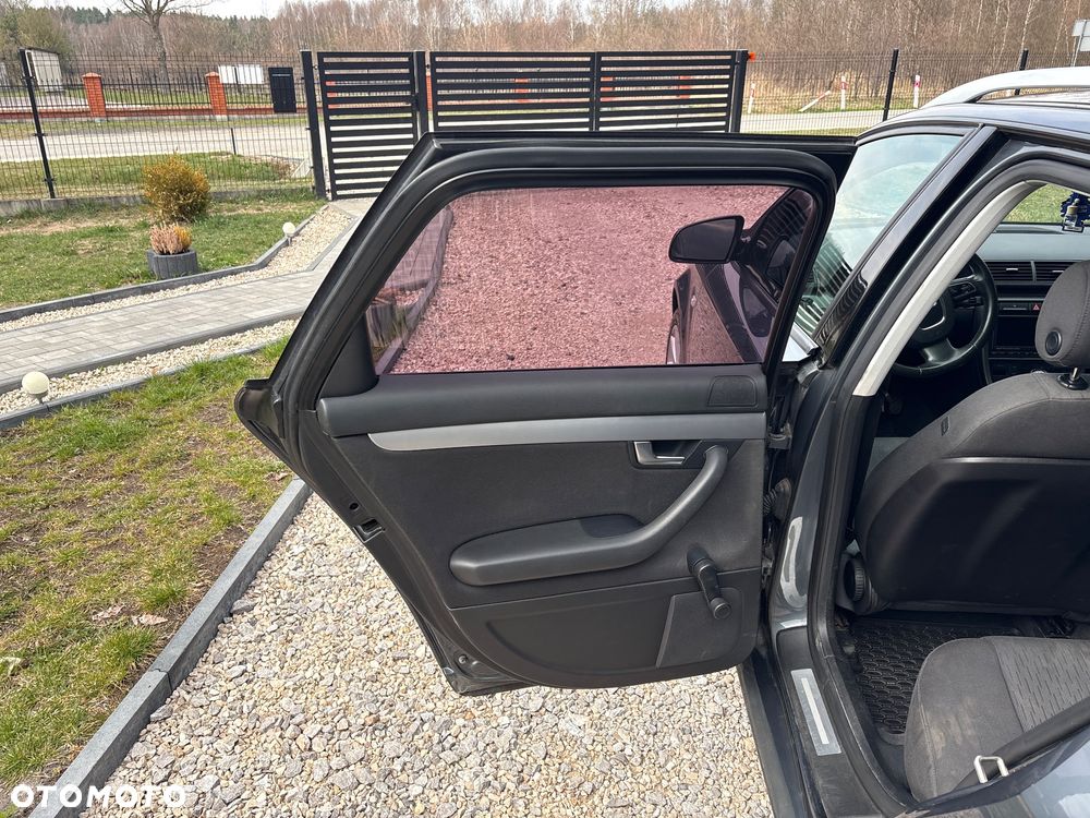 Audi A4 Avant - 22