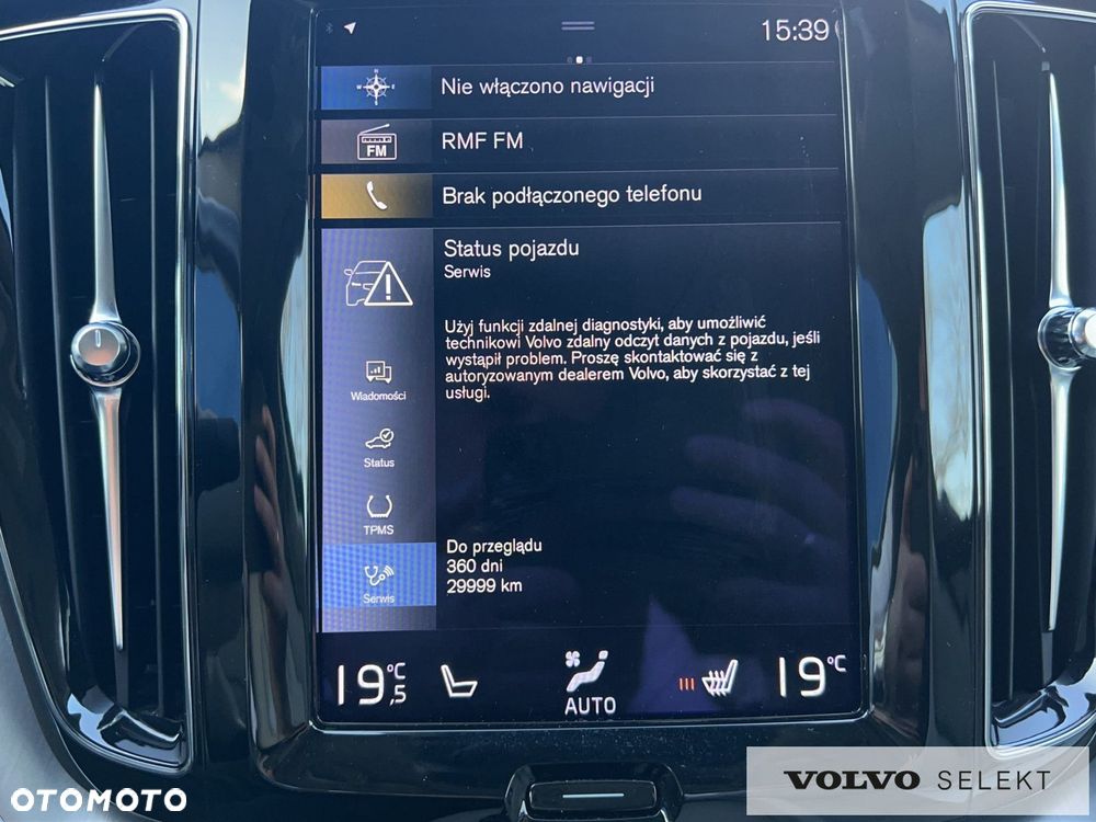 Volvo XC 60 B4 B Momentum - 28