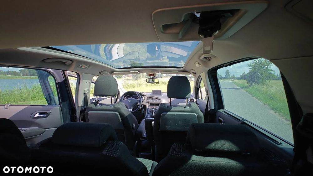 Peugeot 5008 HDI FAP 150 Premium - 15