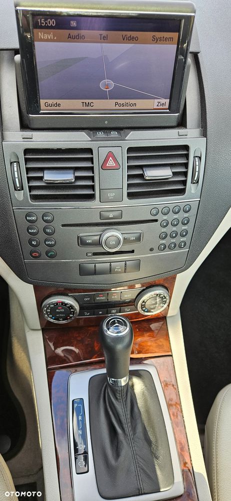 Mercedes-Benz Klasa C 350 CGI 7G-TRONIC BlueEFFICIENCY Avantgarde - 24