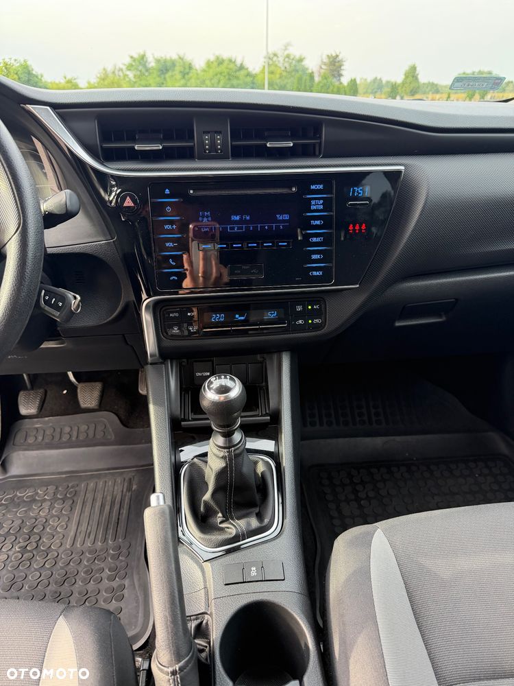 Toyota Auris 1.4 D-4D Comfort - 13