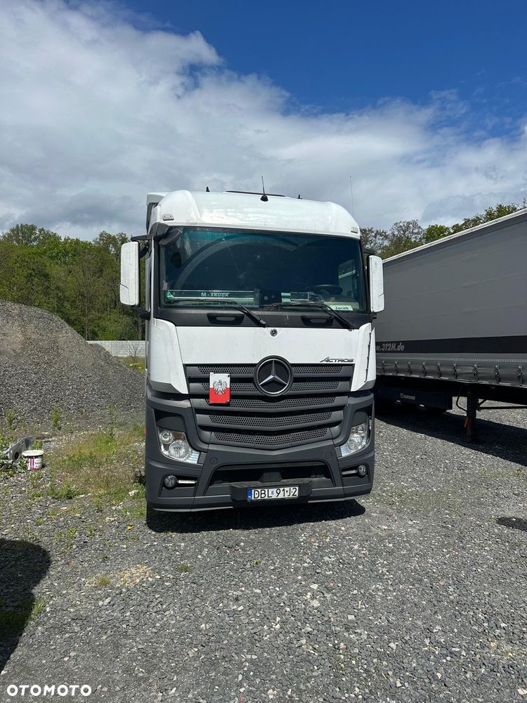 Mercedes-Benz ACTROS MP4 - 1