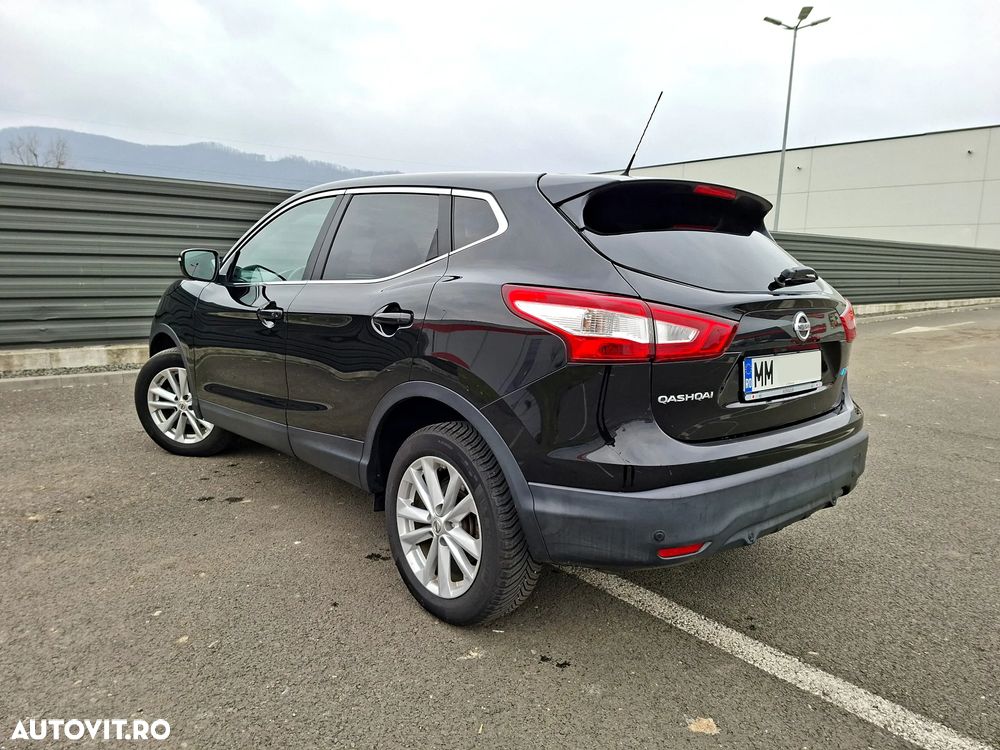 Nissan Qashqai 1.5 DCI N-Connecta - 4